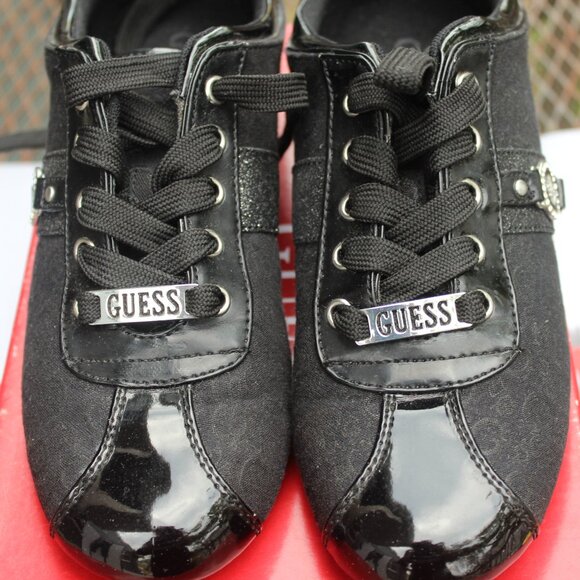 Guess women's sneakers USA 7 EUR 37 - Picture 2 of 7